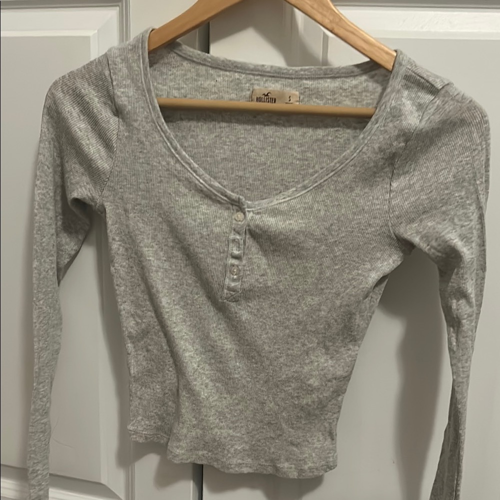 Hollister s Light Gray Long Sleeve Blouse